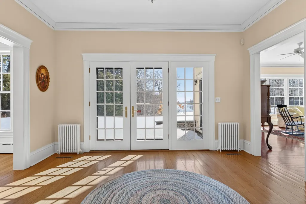 127 Foreside Road Falmouth ME 04105