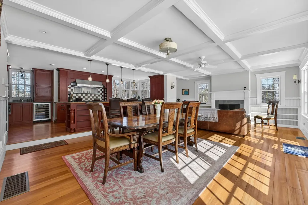127 Foreside Road Falmouth ME 04105