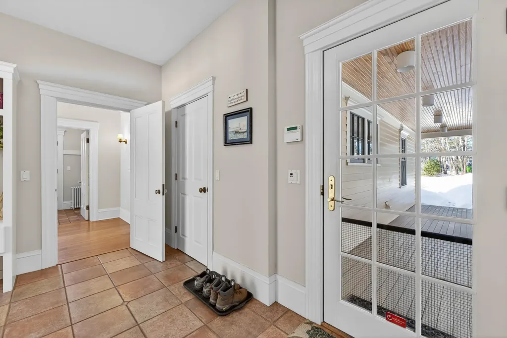 127 Foreside Road Falmouth ME 04105