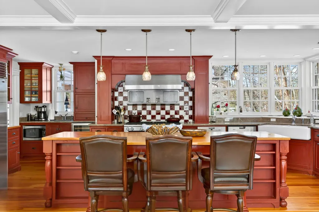 127 Foreside Road Falmouth ME 04105