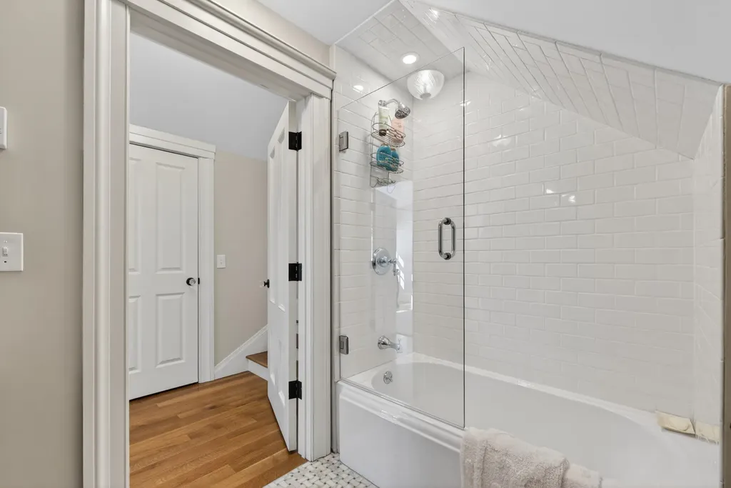 127 Foreside Road Falmouth ME 04105