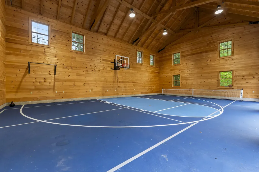 127 Foreside Road Falmouth ME 04105