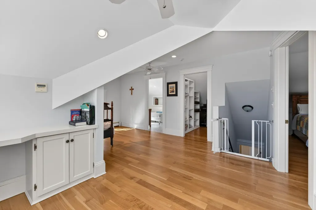 127 Foreside Road Falmouth ME 04105