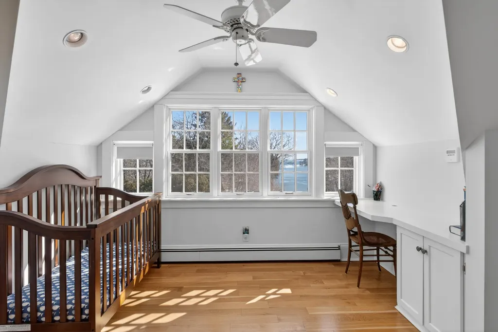 127 Foreside Road Falmouth ME 04105