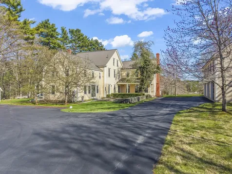 127 Foreside Road Falmouth ME 04105