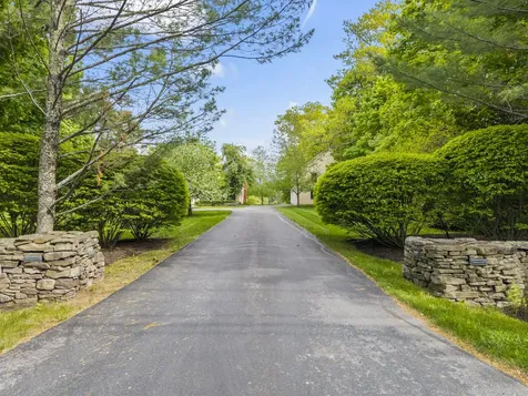 127 Foreside Road Falmouth ME 04105