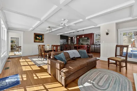127 Foreside Road Falmouth ME 04105