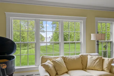 127 Foreside Road Falmouth ME 04105