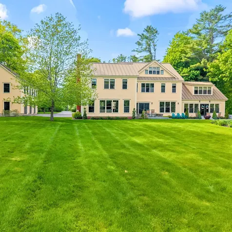 127 Foreside Road Falmouth ME 04105