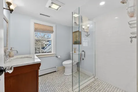 127 Foreside Road Falmouth ME 04105