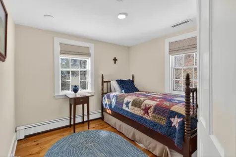 127 Foreside Road Falmouth ME 04105