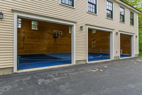 127 Foreside Road Falmouth ME 04105