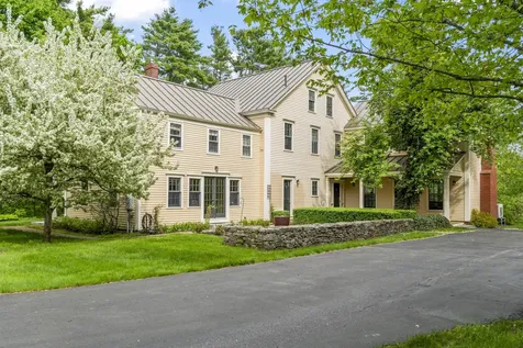 127 Foreside Road Falmouth ME 04105