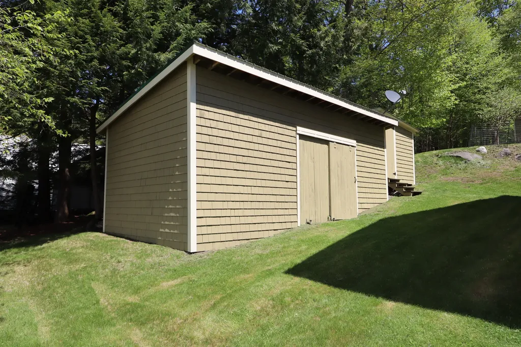 500 Black Point Road Beaver Cove ME 04441