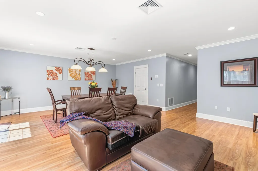58 Ridge Road Portland ME 04103