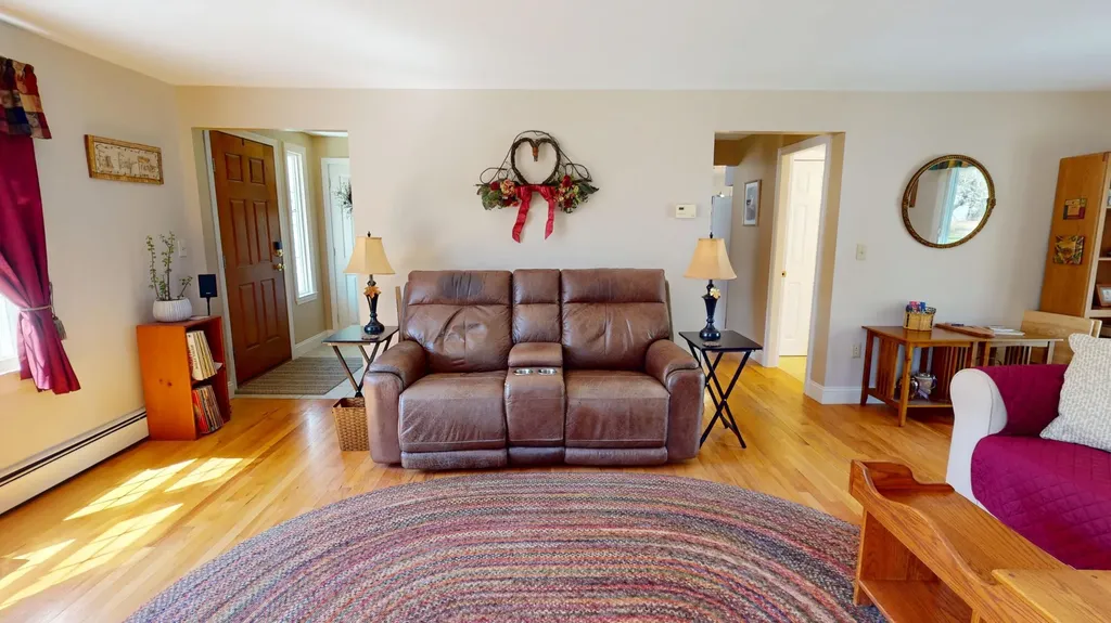 18 Sunset Drive Orono ME 04473