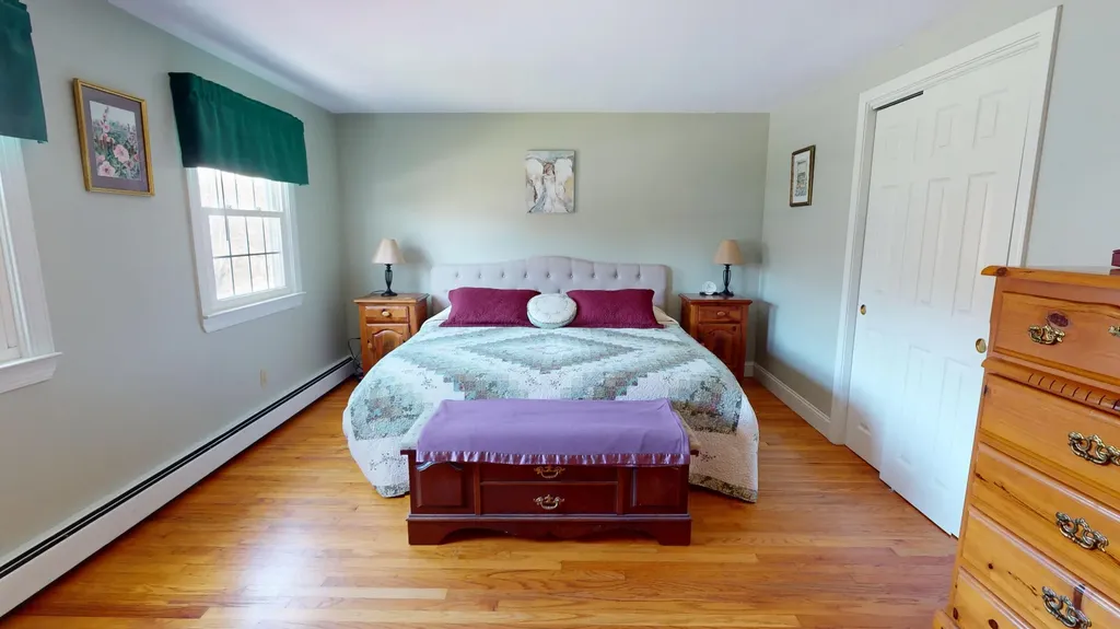 18 Sunset Drive Orono ME 04473