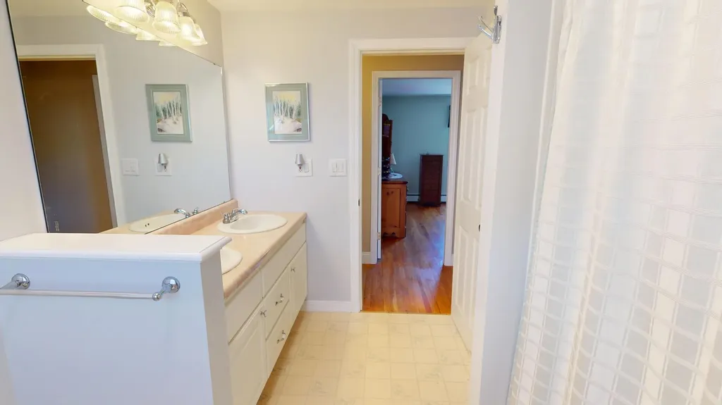 18 Sunset Drive Orono ME 04473