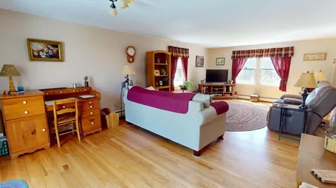 18 Sunset Drive Orono ME 04473