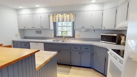 18 Sunset Drive Orono ME 04473