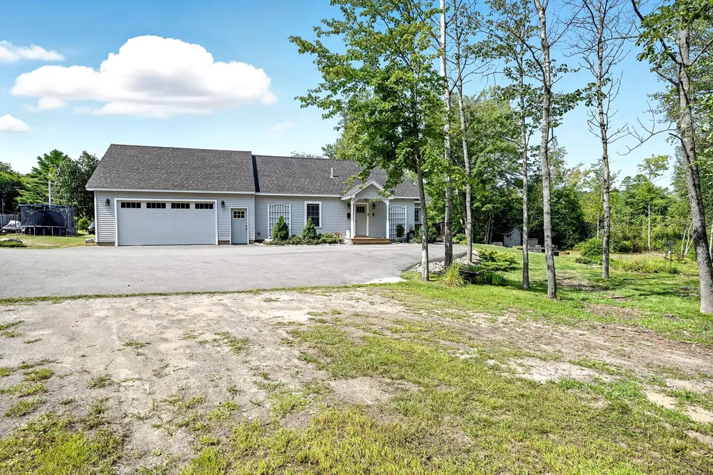 133 Lake Road Norway ME 04268