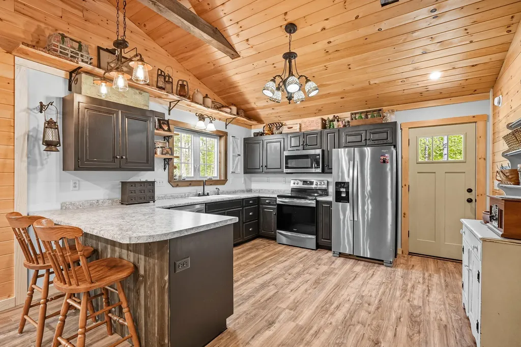133 Lake Road Norway ME 04268