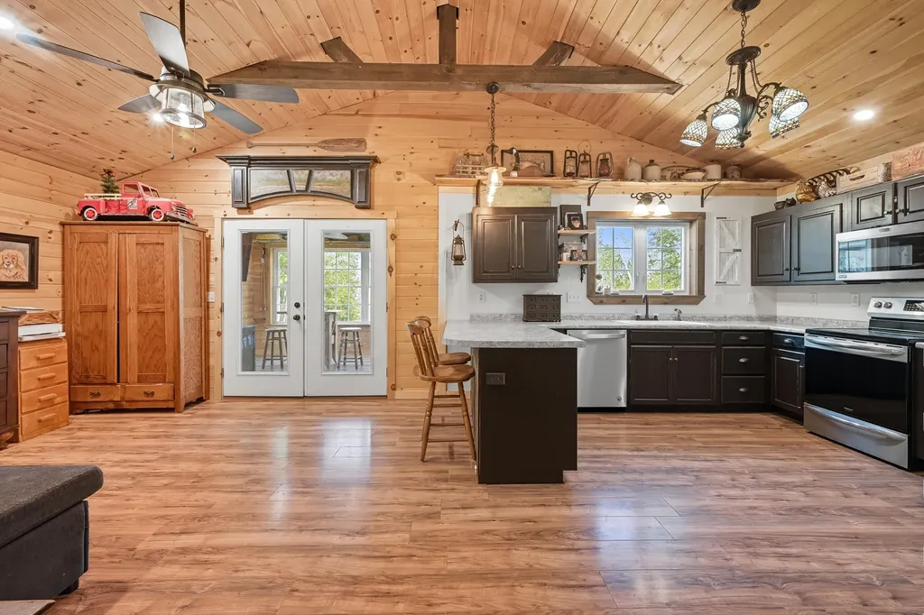 133 Lake Road Norway ME 04268