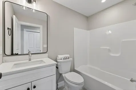 7 Shepherd Lane Windham ME 04062