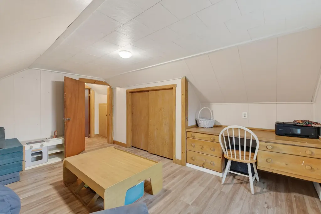 5 Linwood Avenue Augusta ME 04330