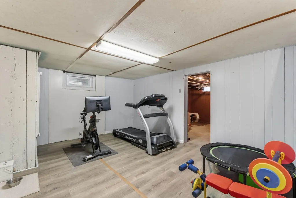 5 Linwood Avenue Augusta ME 04330