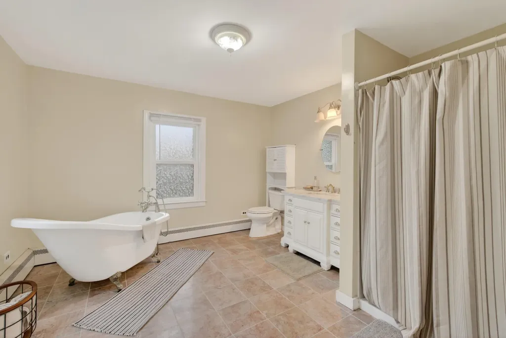 5 Linwood Avenue Augusta ME 04330
