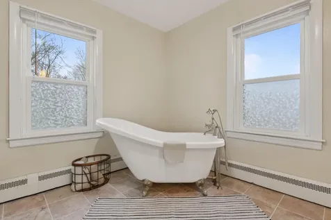 5 Linwood Avenue Augusta ME 04330
