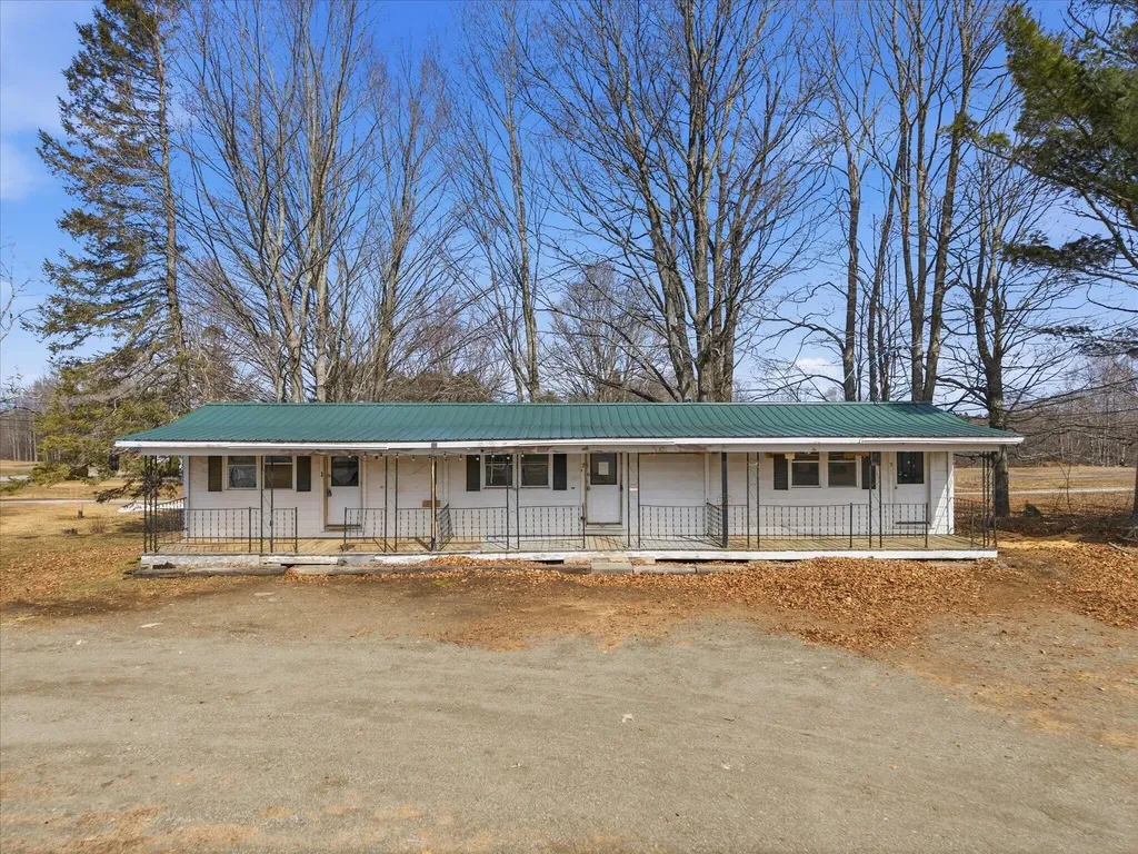 272 Main Street Corinth ME 04427