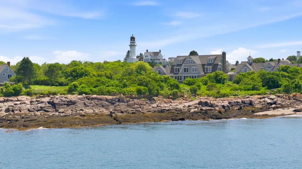 19 Cunner Lane Cape Elizabeth ME 04107