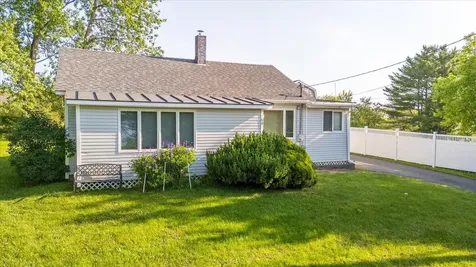 60 Waldo Avenue Rockland ME 04841