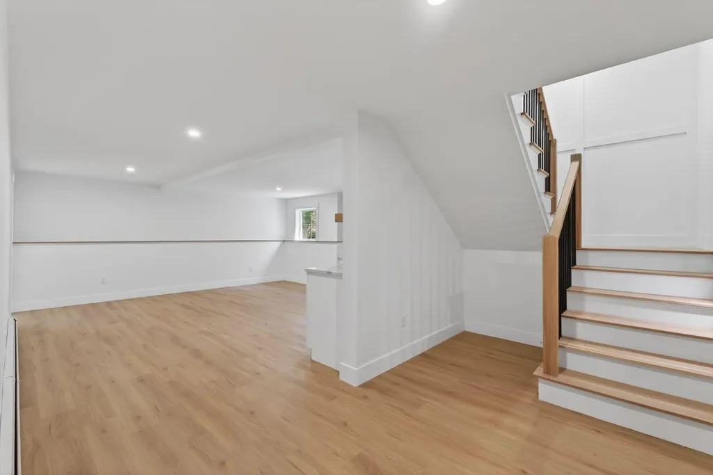 6 Leah Lane Scarborough ME 04074