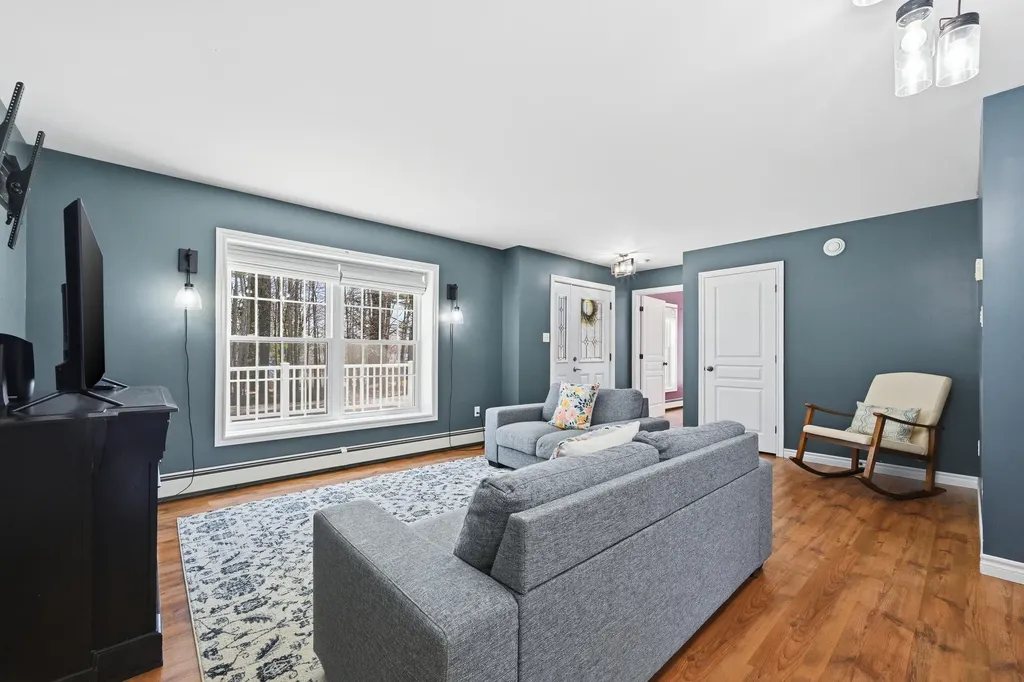 52 Plum Lane Belgrade ME 04917