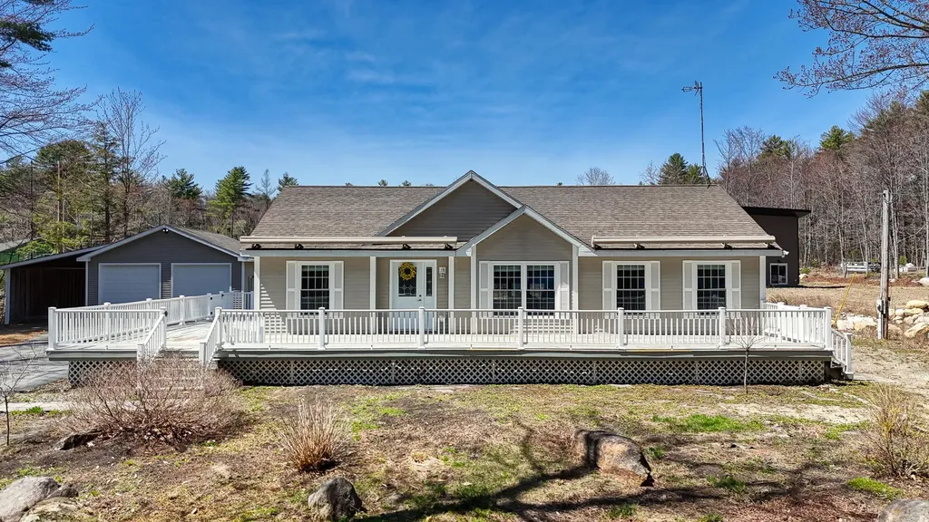 52 Plum Lane Belgrade ME 04917