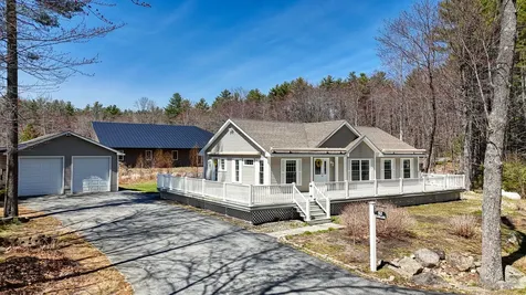 52 Plum Lane Belgrade ME 04917