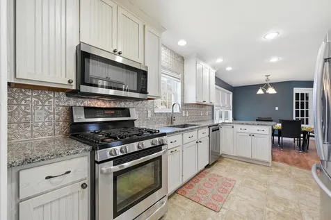 52 Plum Lane Belgrade ME 04917