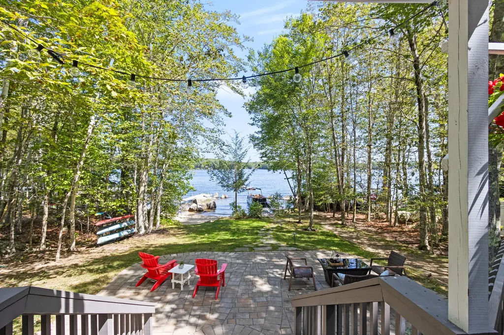 60 Ridge Road Frye Island ME 04071