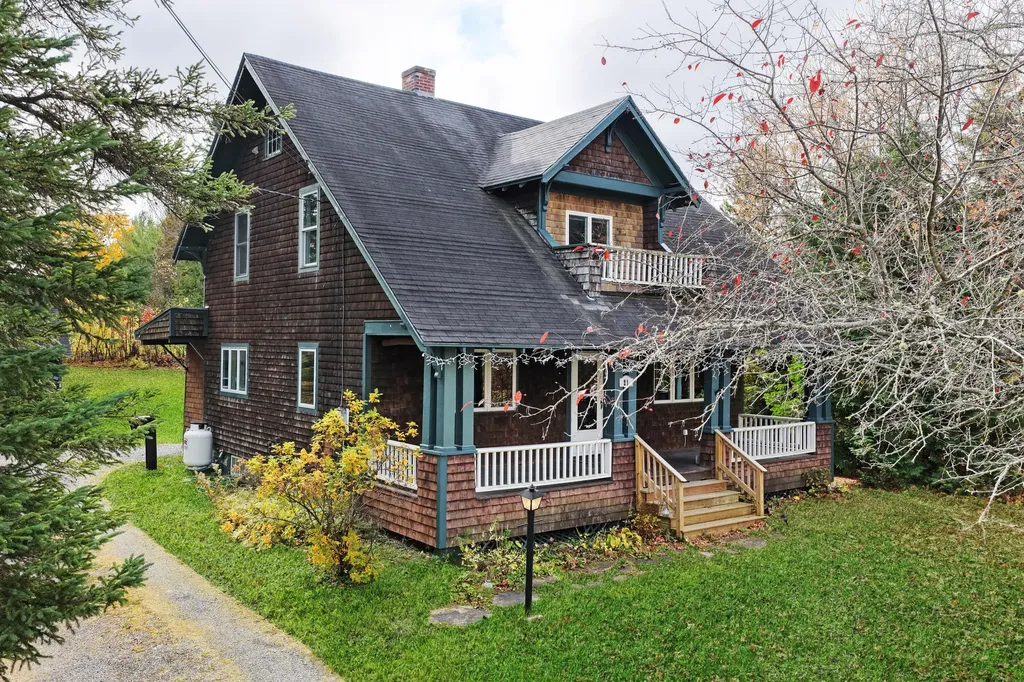 21 Washington Street Caribou ME 04736