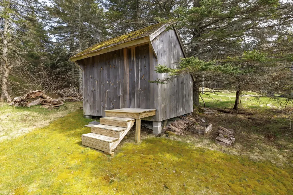 55 Ferry Road Swans Island ME 04685