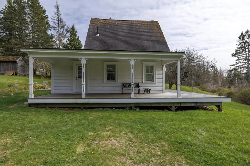 55 Ferry Road Swans Island ME 04685