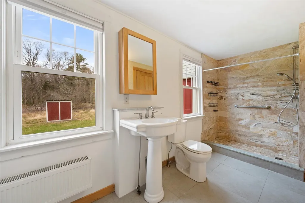 11 Woodbury Way Verona Island ME 04416