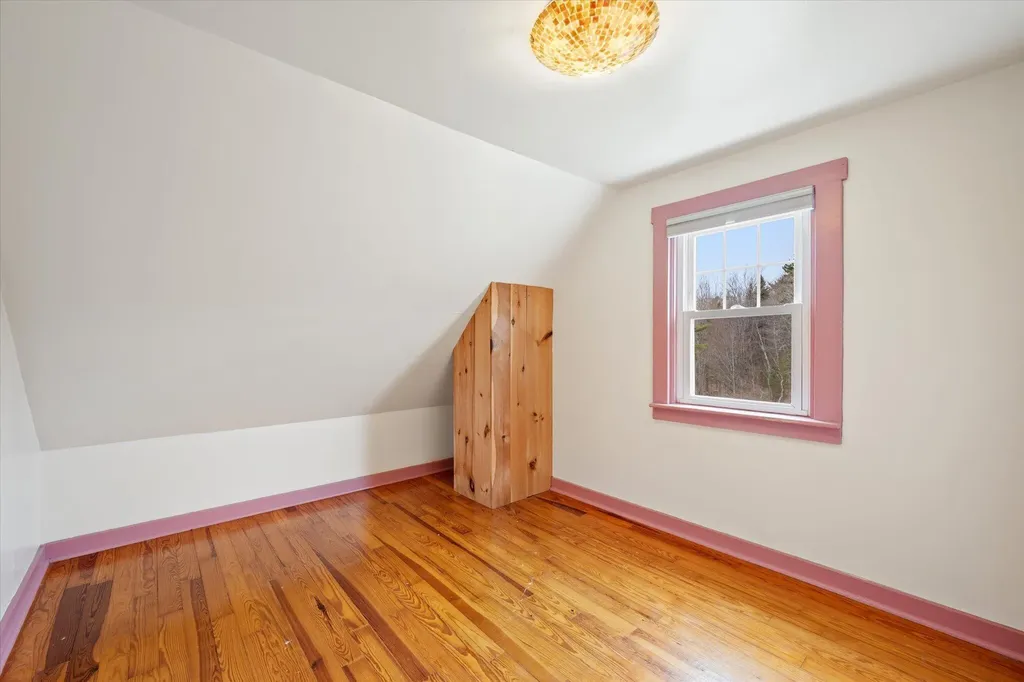 11 Woodbury Way Verona Island ME 04416