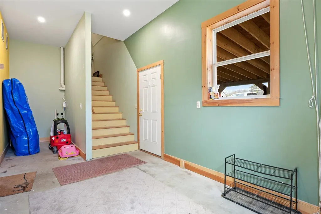 11 Woodbury Way Verona Island ME 04416