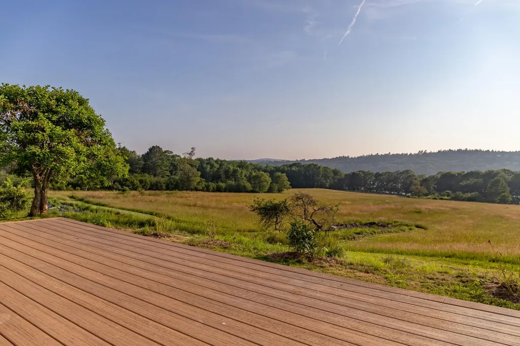 11 Woodbury Way Verona Island ME 04416