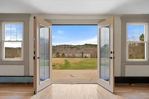 11 Woodbury Way Verona Island ME 04416
