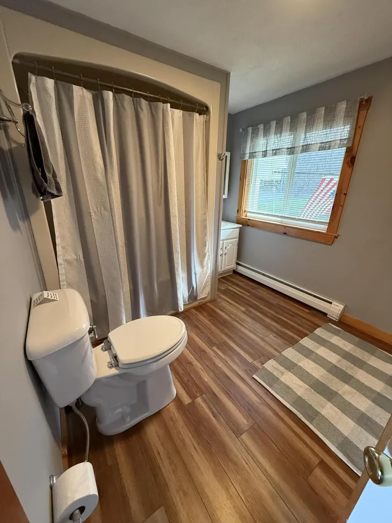 77 Meadow Road Raymond ME 04071